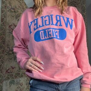 Genuine Wrigley Field Pink Crewneck Sweatshirt Mens Small Pigment Dyed